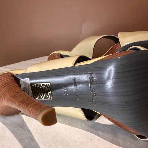 Vintage Halston Open Toed Shoe - Picture 6 of 10